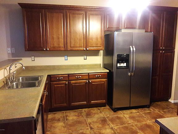 5th image of 1535 W Saint Catherine Ave