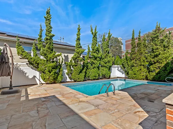 8506 Narrows Avenue image 36 of 45