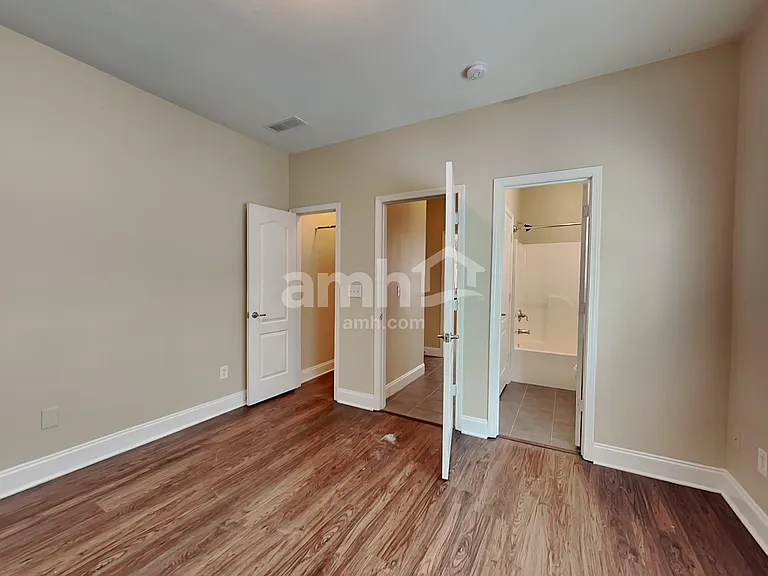 712 Gatwick Ct — Photo 11