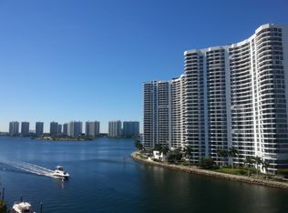 3530 Mystic Pointe Dr #19, Miami, FL 33180