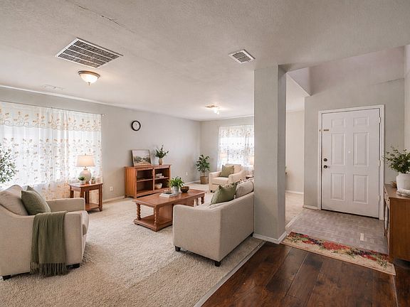 2nd image of 1505 Timberline Ct