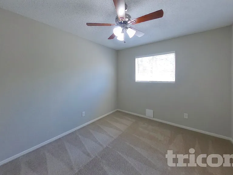 824 Hollow Creek Rd — Photo 11