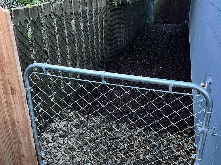 Fenced Side Yard