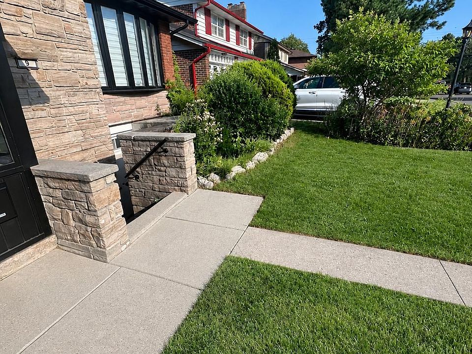 1st image of 9 Bridlewood Blvd