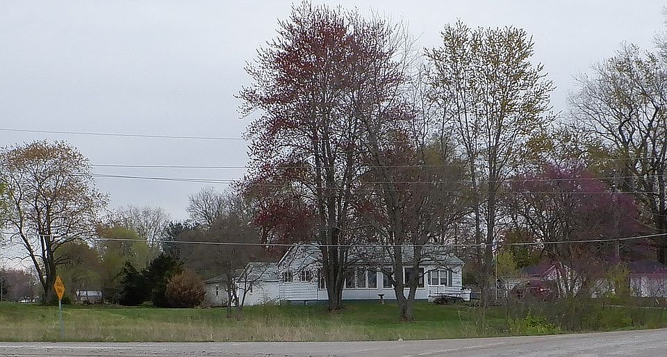 2nd image of 2449 W Curry Dr