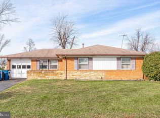 605 S Sterling Blvd, Sterling, VA 20164