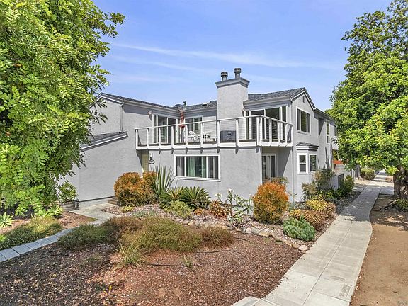 3rd image of 1676 Moorland Dr