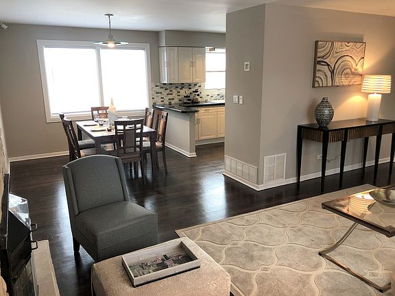 4th image of 871 Cambridge Dr