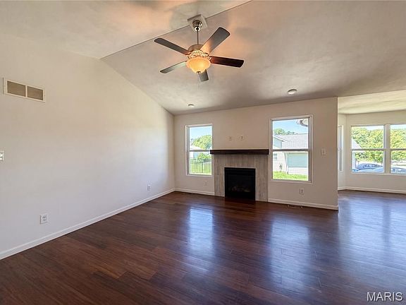 3rd image of 7932 Laurel Flats Dr