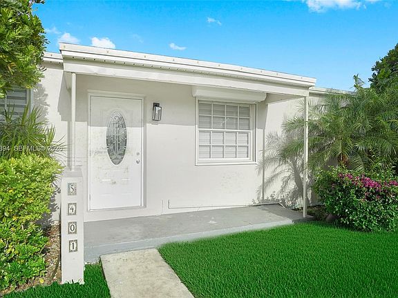 3rd image of 5401 SW 97th Ct