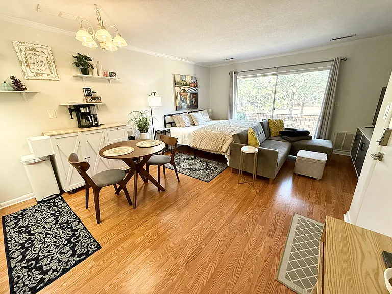 353C Driftwood Cir #C — Photo 22