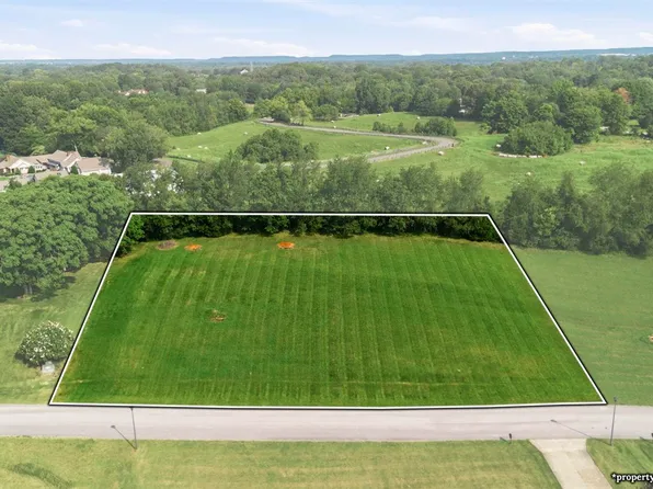 117 Fountain Trace Dr, Bowling Green, KY 42103