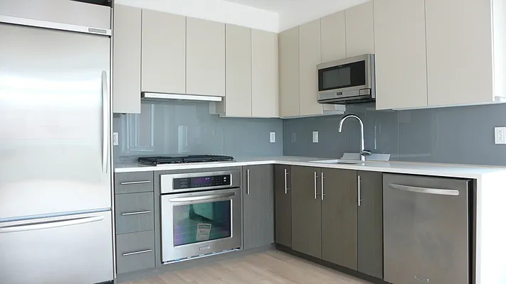 Rented by Keller Williams NYC | media 19