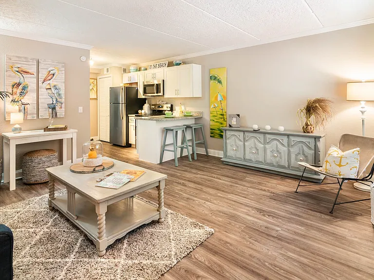 Surf Apartments — Photo 40