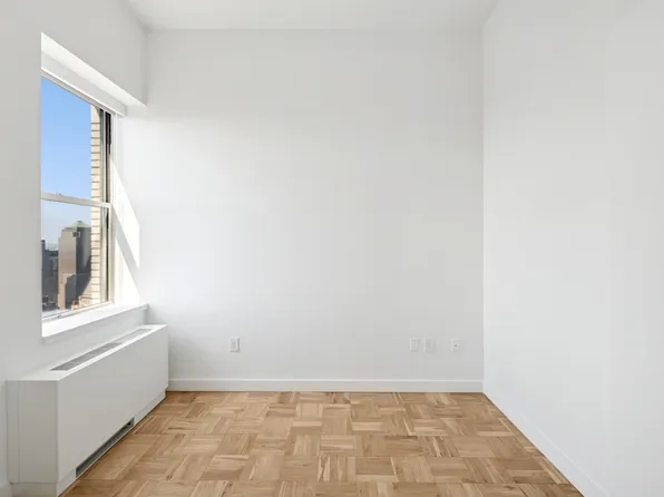 20 Exchange Place image 9 of 29