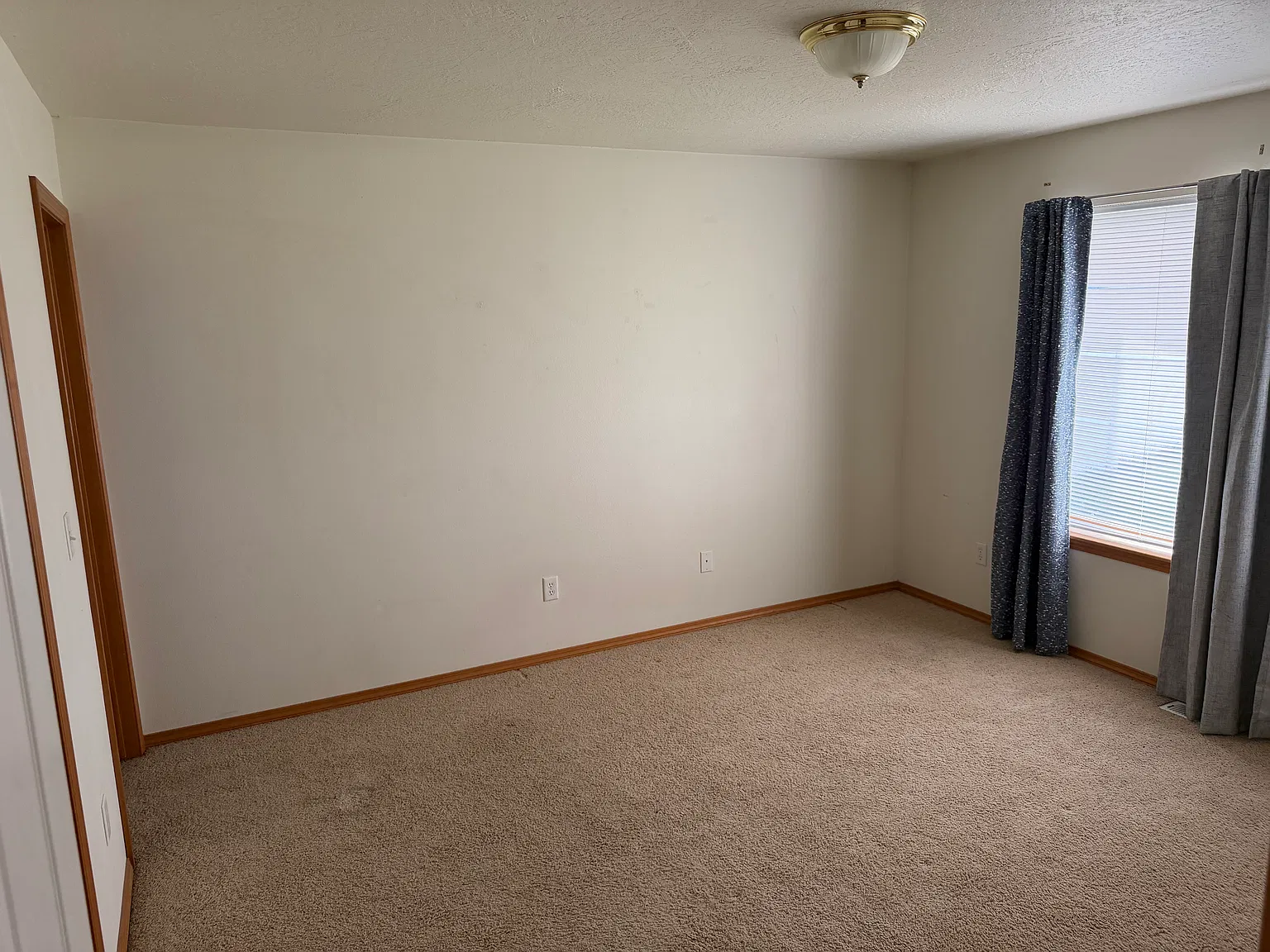 2816 Eton Ln — Photo 4