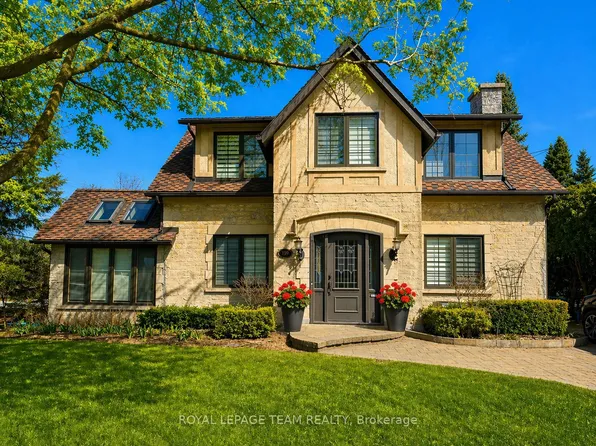 139 Pleasant Park Rd, Ottawa, ON K1H 5M4