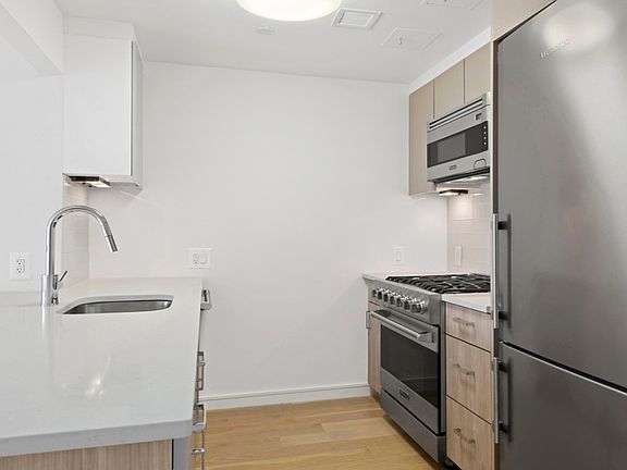 3rd image of 2231 Adam Clayton Powell Penthouse 4