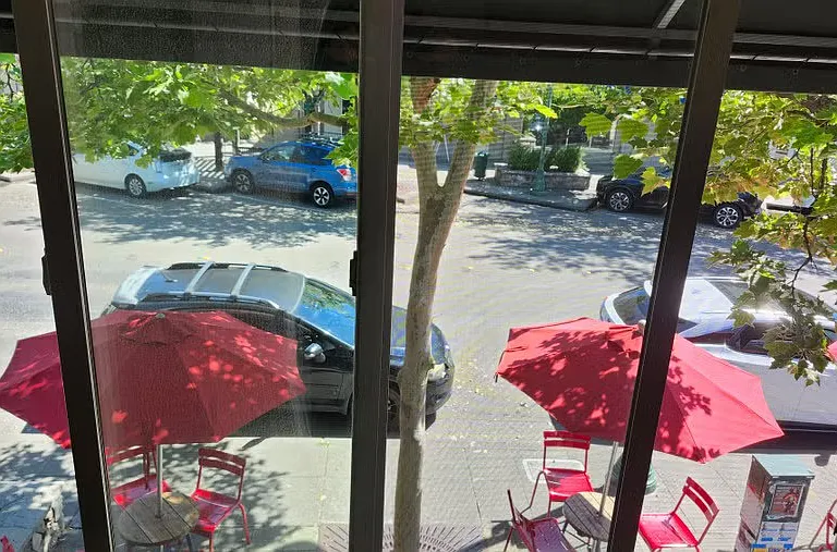 225 N Cloverdale Blvd #2 — Photo 1