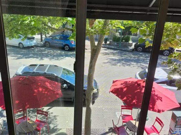225 N Cloverdale Blvd, Cloverdale, CA