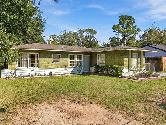 3rd image of 4014 Ella Blvd