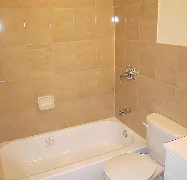 174 Norman Ave #2L — Photo 6