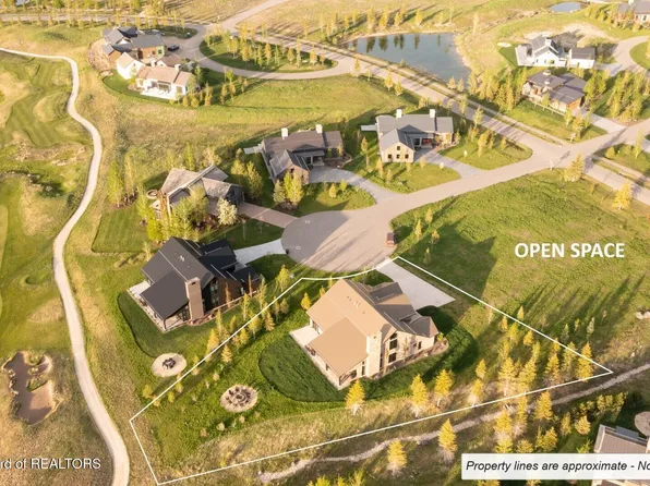 1055 Mourning Dove Ct, Tetonia, ID 83452
