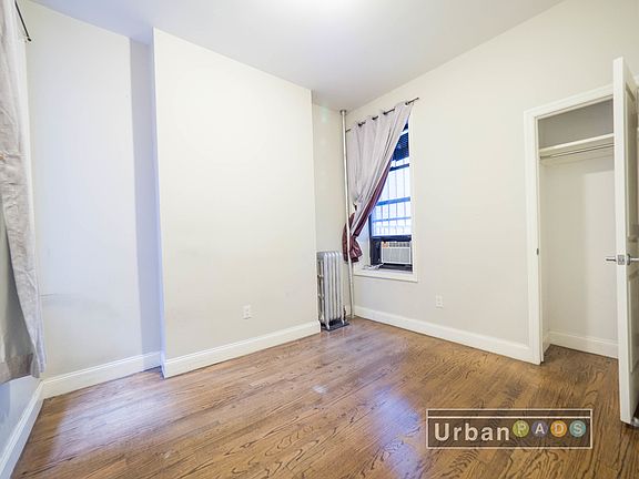 3rd image of 748 Franklin Ave #L1