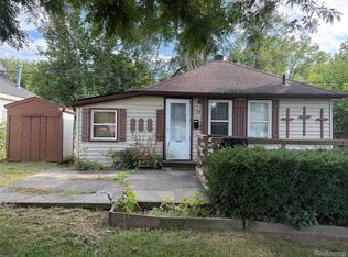 38 E Princeton Ave, Pontiac, MI