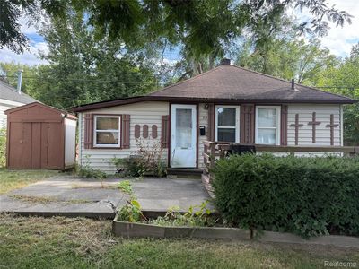 38 E Princeton Ave, Pontiac, MI, 48340