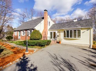 28 Seneca Rd, Winchester, MA 01890
