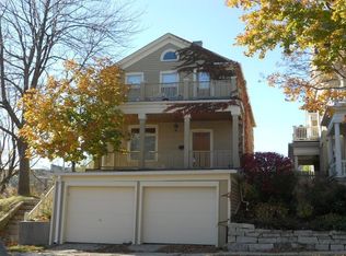 208 W Vine St, Milwaukee, WI 53212