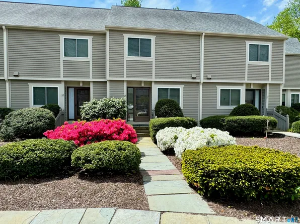 25 Strathmore Lane #25, Norwalk, CT 06880