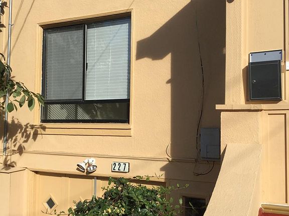 2nd image of 227 Wellington Ave