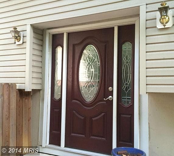 1st image of 763 Oak Grove Cir