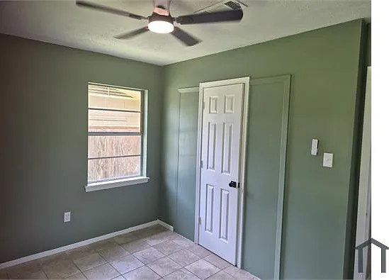 5629 Queen Mary Ln — Photo 9