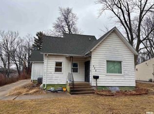 302 E Murray St, Macomb, IL 61455