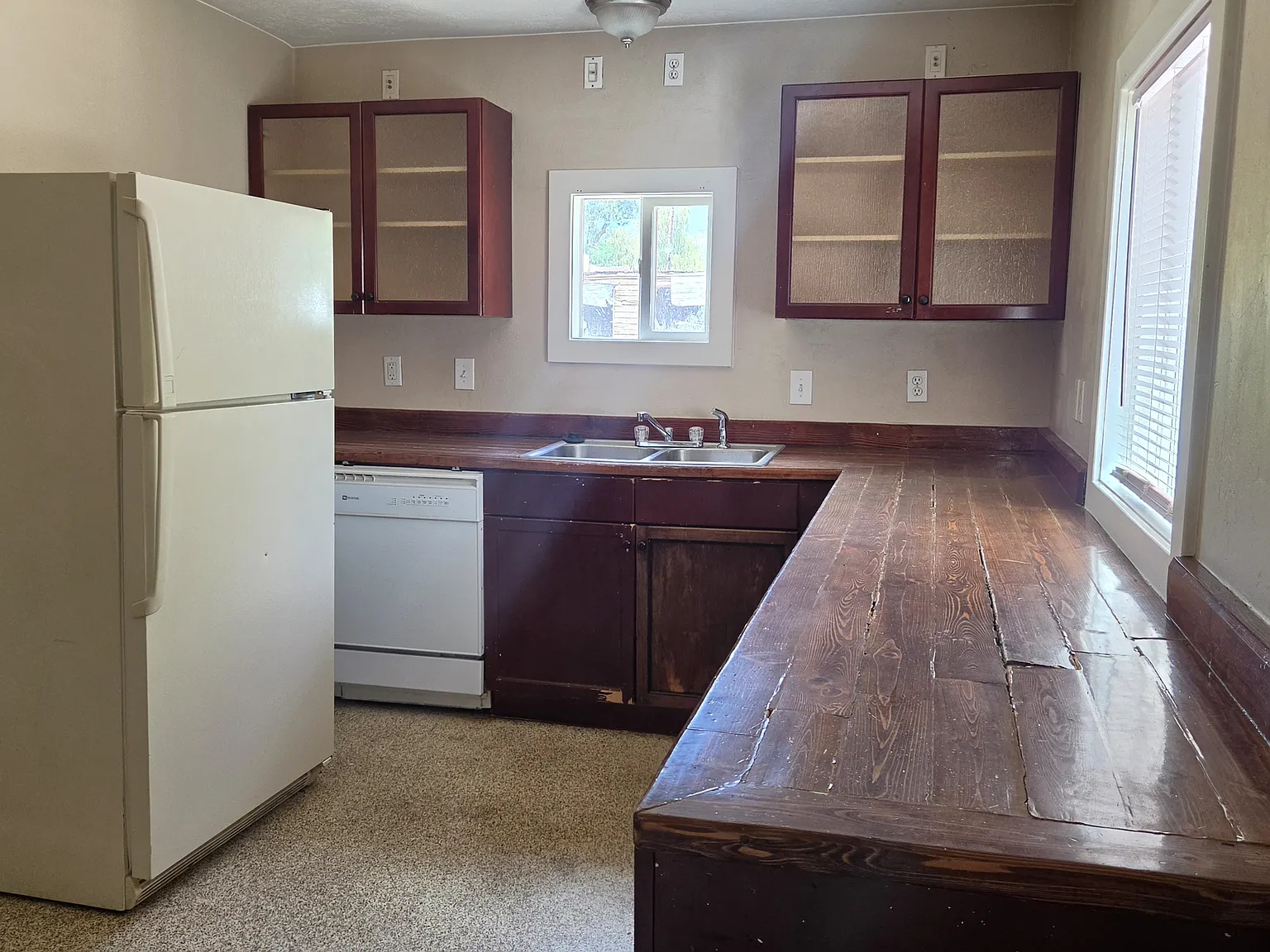 357 E Center - 1 — Photo 3