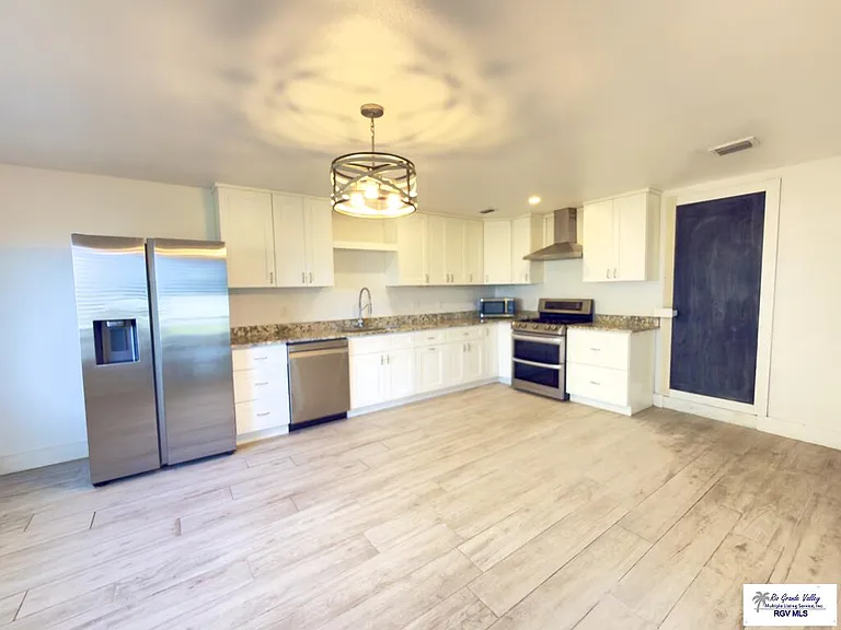 47975 Michigan St #2 — Photo 5