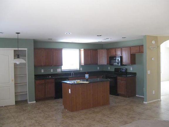 4th image of 4109 S 56th Dr