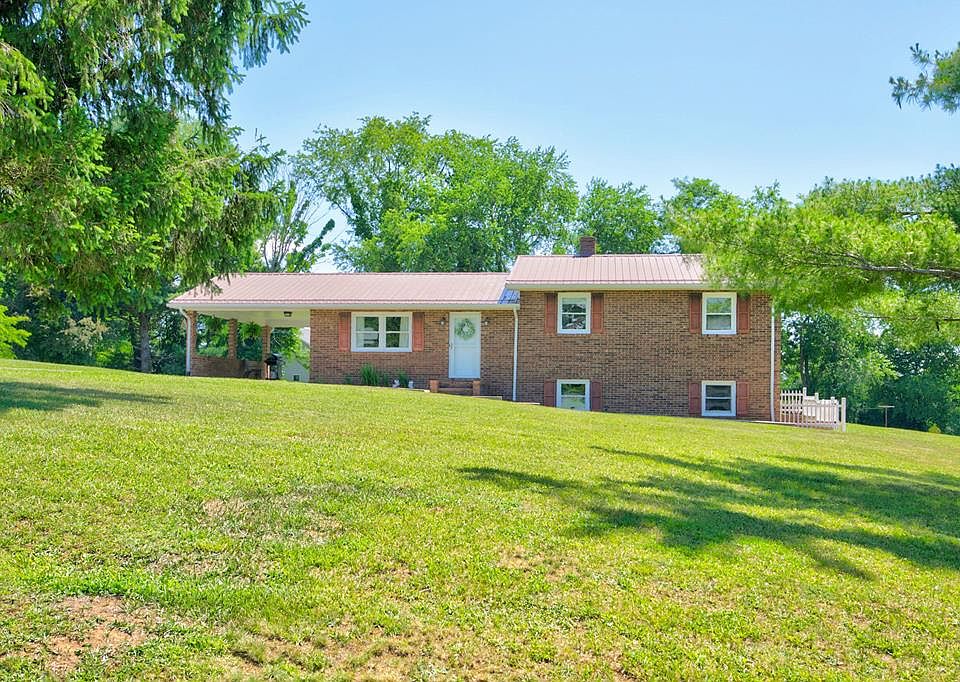 1st image of 206 Briarwood Ln