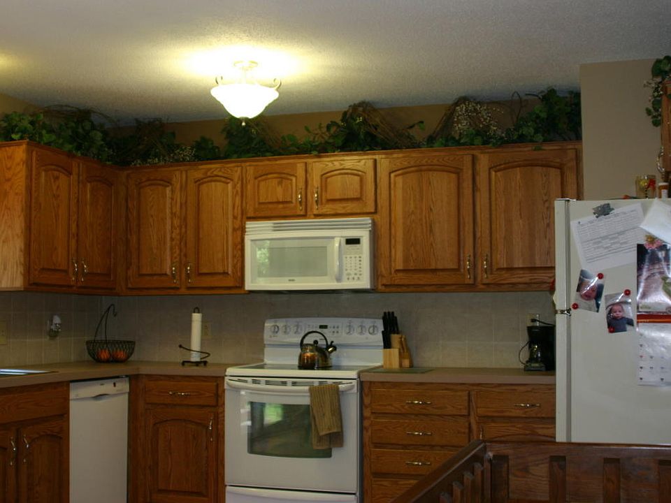 1st image of 2713 Center Lake Dr