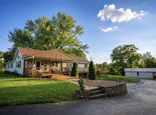 1425 Old State Rd, New Castle, PA 16101