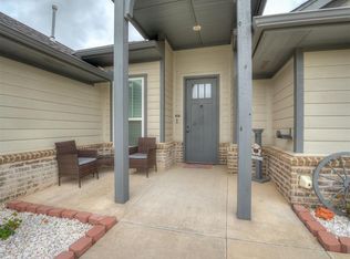 20629 Twisted Oak Rd, Harrah, OK 73045
