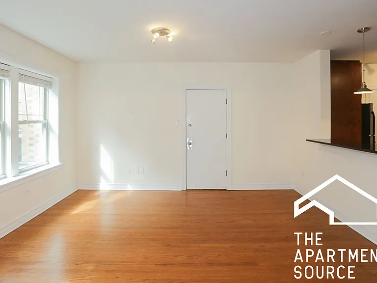 3830 N Sheffield Ave #1 — Photo 5
