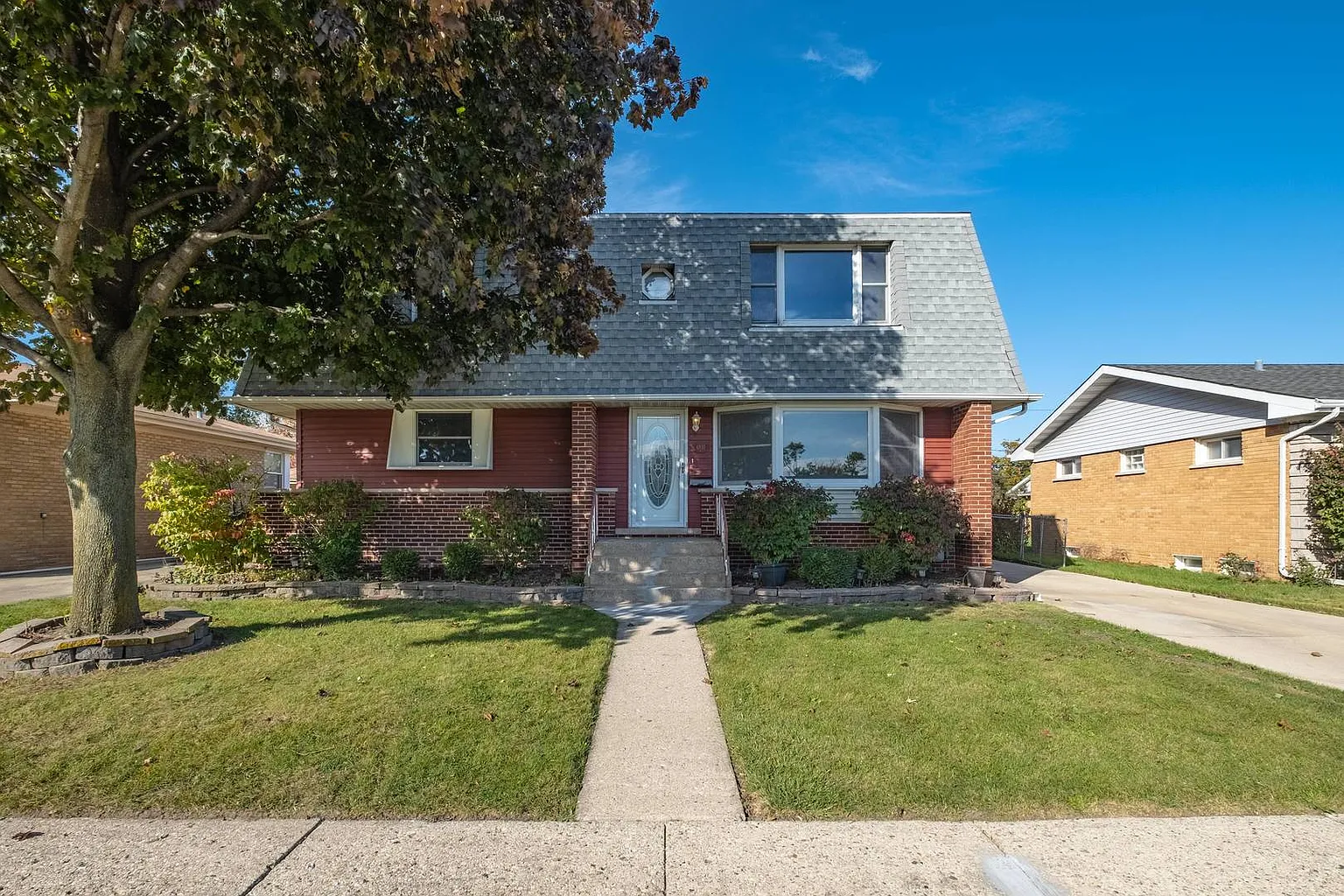 4835 W Randolph St photo 1