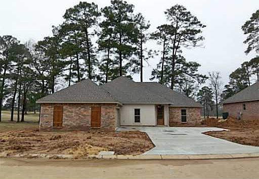 1st image of 125 Clubhouse Dr