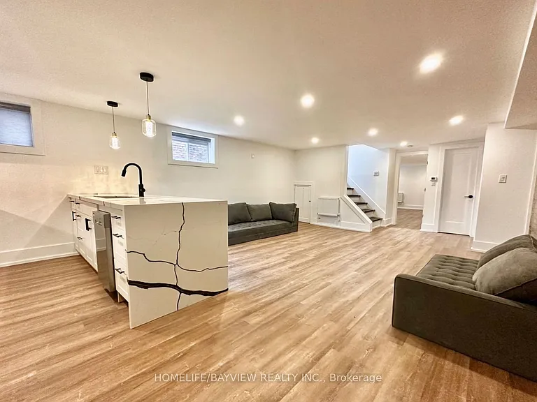 43 Wineva Ave #LOWER — Photo 4