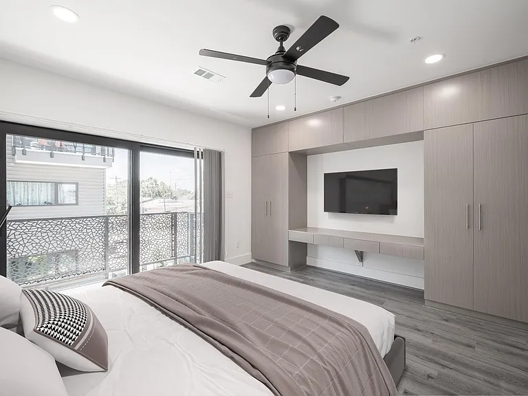 1846 Richmond Ave #17 — Photo 4