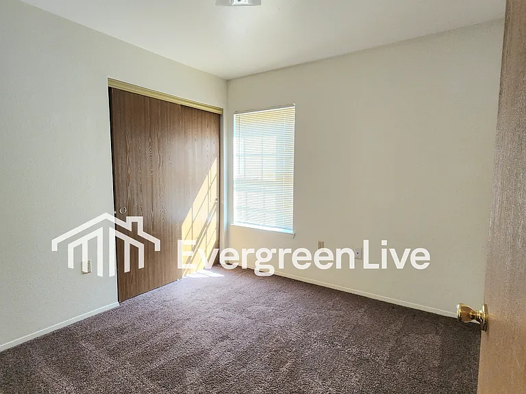 212 Fireball Dr — Photo 14